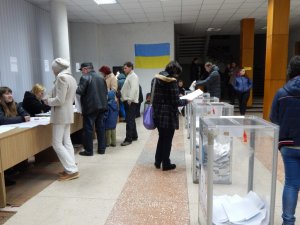 Фото: На одній із виборчих дільниць у Полтаві не знайшли протоколів ранкового засідання