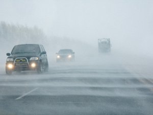 Фото: Даівці радять обережно поводитися на дорозі водіям та пішоходам