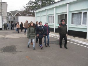 Фото: Учням полтавського ліцею провели екскурсію у виправній колонії