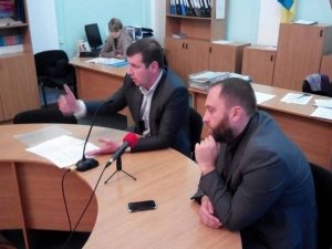 Фото: Близько десяти депутатів Полтавської міськради хочуть проводити сесії в МБК, а секретарем зробити Матковського