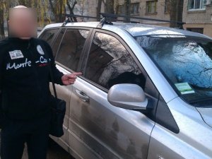 Фото: У Кременчуці чоловік обкрадав авто