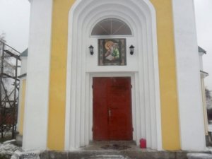 Фото: На Полтавщині невідомі обікрали церкву: винесли 15-кілограмовий дзвін, Євангеліє та ікону