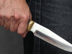 Фото: На Полтавщині затримали хлопця, який з ножем накинувся на батька