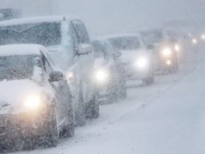 Фото: Полтавських водіїв попередили про негоду на Різдво