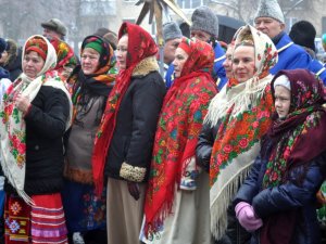 У Полтаві, попри негоду, відбулась «Різдвяна феєрія»: фоторепортаж