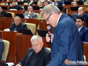 Скликають сесію Полтавської обласної ради