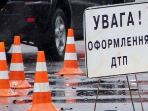 Фото: У Комсомольську не розминулися дві автівки