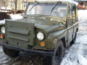 Фото: Обіцяне військовим авто для вивозу поранених із передової «передарували» правоохоронцям