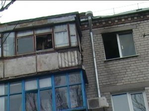 Фото: У Комсомольську двох дітей врятували з пожежі завдяки псу і небайдужій сусідці