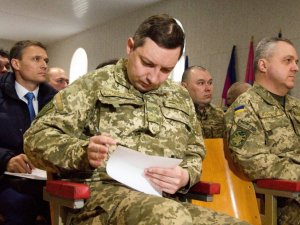 Фото: Полтавських чиновників та військових навчали, як правильно «агітувати» до армії