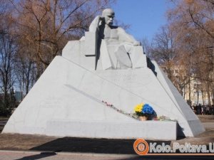 Фото: Полтавців запросили вшанувати Тараса Шевченка
