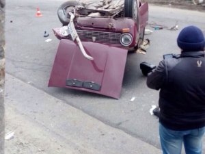 Фото: У Полтаві в ДТП перекинувся автомобіль