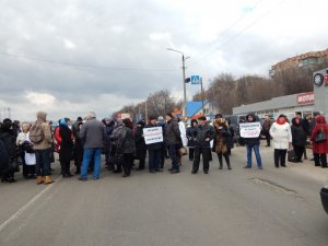 Фото: «Полтавафарм» на мітингу вимагав змінити керівника і з’ясувати, де поділися гроші з рахунків (фото)