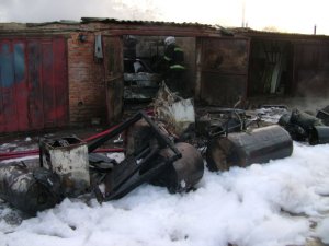 Фото: Пожежа в гаражному кооперативі на Полтавщині: згоріли транспортні засоби (фото)