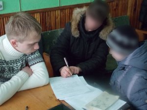 Фото: На Полтавщині жінка, щоб провчити рідних, не з’являлась вдома з сином