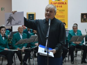 Фото: У Полтаві відкрили виставку «Карлюка-2016»: словаки перейняли ідею Гоголя, а росіяни висміяли Путіна (фоторепортаж)