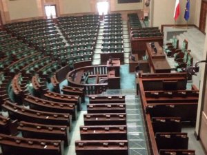 Фото: ЗА КНОПКОДАВСТВО — В ПРОКУРАТУРУ, АБО РІЗНИЦЯ МІЖ СЕЙМОМ І ВЕРХОВНОЮ РАДОЮ