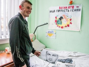 Фото: Два роки потому: волонтерський фронт Дніпропетровського військового госпіталю (ФОТО)