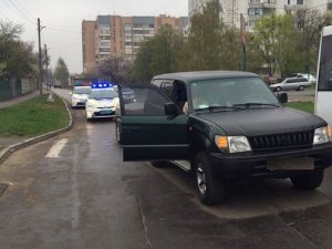 Фото: У Полтаві автомобіль збив пішохода