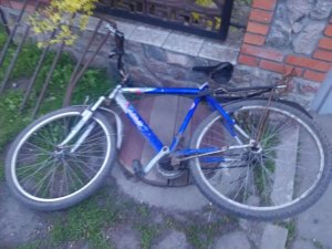 Фото: У Гребінці «Москвич» зіштовхнувся із 10-річним велосипедистом