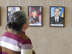 «Пам’ятайте нас!» – У Полтаві матері героїв АТО просили владу не забувати про них