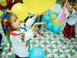 Українці у Стамбулі відзначили День вишиванки (ФОТО)