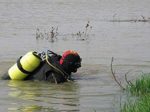 Фото: На Полтавщині шукають 15-річного хлопця, який пішов купатись на ставок і не повернувся.