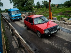 На Полтавщині майже за мільйон відновили зруйнований міст через Сулу