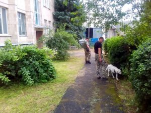 Фото: На Полтавщині замінували ОВК: коментар поліції  (фото)