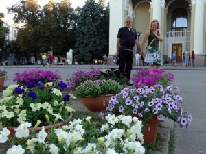 Полтавці масово фотографуються біля нової локації в центрі міста (ФОТО)