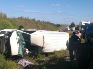 У Великобагачанському районі зіштовхнулися вантажівка і мікроавтобус