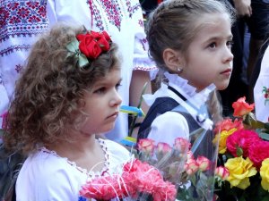 День знань у школі №5 Полтави: недовго, демократично, українською