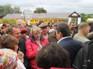 «Сільські традиції» заявляють про спробу рейдерського захвату, а жителі Біликів знову блокують підприємство