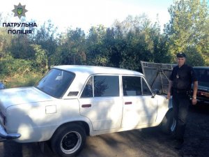 Фото: Полтавець у Харкові купив крадений автомобіль