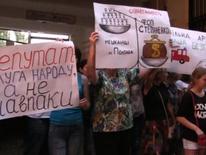 Історія протистояння навколо «Газетного ряду» набирає обертів (ВІДЕО)