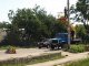 Фото: У Полтаві після ДТП авто не могли визволити з-під стовпа