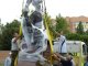 Фото: У Полтаві монтують пам’ятник на могилі мера