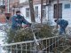 Фото: У Полтаві вхід до дитсадка завалило гіллям (+відео)