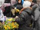 Фото: Чоловіки зичать полтавкам на 8 Березня кохання, а жінки хочуть його кожного дня. Фоторепортаж