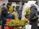 Фото: Чоловіки зичать полтавкам на 8 Березня кохання, а жінки хочуть його кожного дня. Фоторепортаж