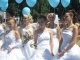 Фото: Полтавою марширували наречені-стихії у весільних сукнях (фото)
