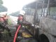Фото: Під Полтавою на трасі загорівся автобус, в якому було 15 пасажирів (фото)