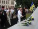 Фото: День Незалежності. У Полтаві принесли до пам’ятників жовто-сині квіти (фото)