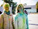 Фото: В Полтаві люди обкидувалися фарбою та влаштували "кольоровий флеш-моб"