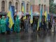 Фото: Полтавці зустріли День Конституції під проливним дощем (ФОТО)