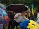 Фото: Полтавці зустріли День Конституції під проливним дощем (ФОТО)