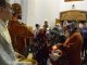 Фото: На Великдень полтавці зібралися на божественну літургію та освятили паски (ФОТО)