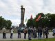 Фото: У Полтаві на монументі Слави відновили патріотичну символіку (ФОТО)
